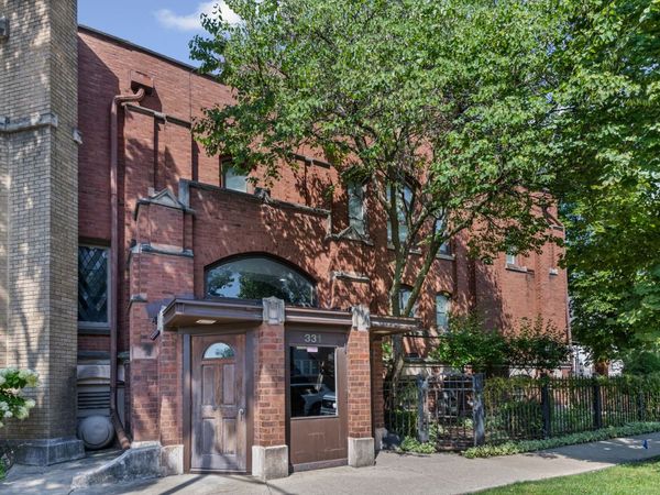 331 S Ridgeland Avenue, Unit B, Oak Park, IL 60302