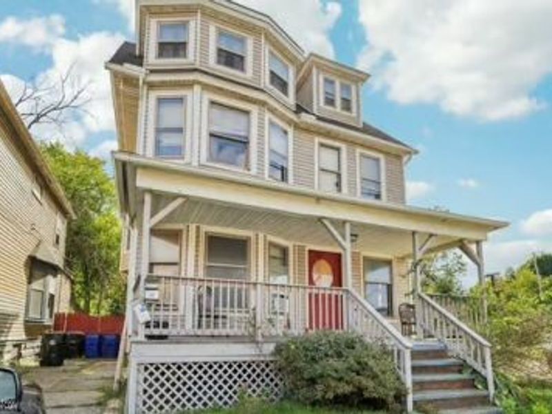 6004 Superior Avenue, Cleveland, OH 44103 Photo 2