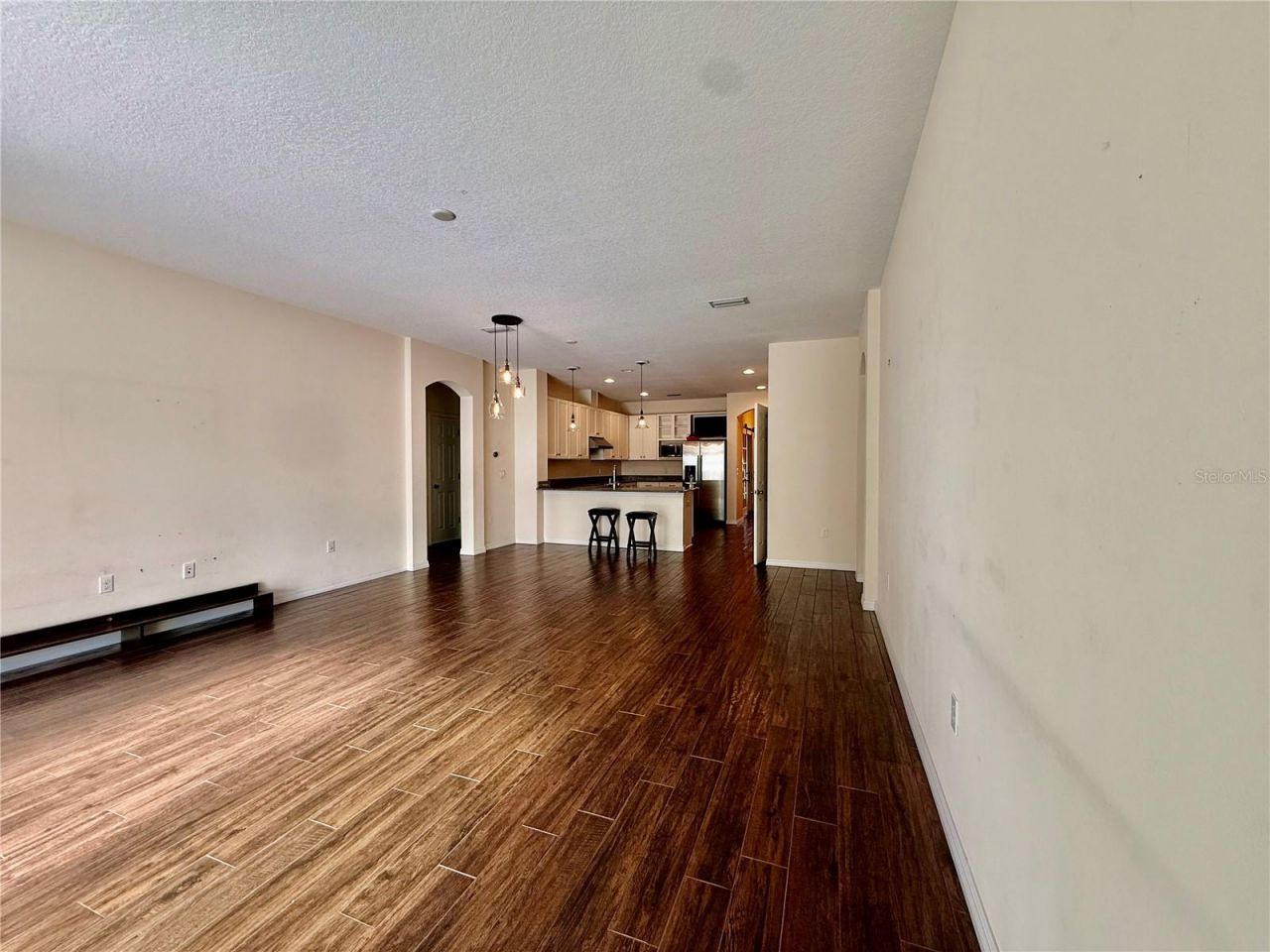 13101 Done Groven Drive, Dover, FL 33527 Photo