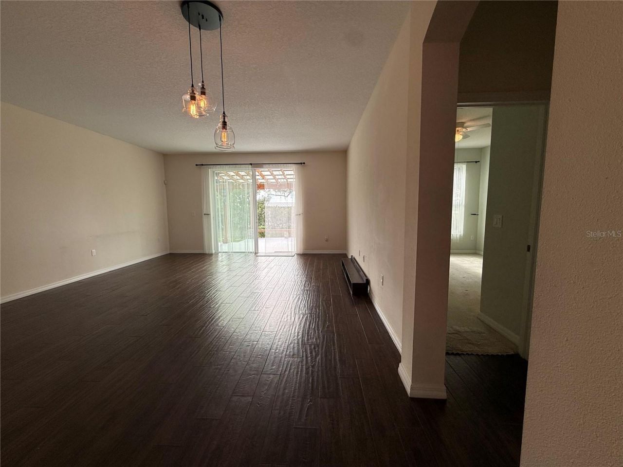 13101 Done Groven Drive, Dover, FL 33527 Photo