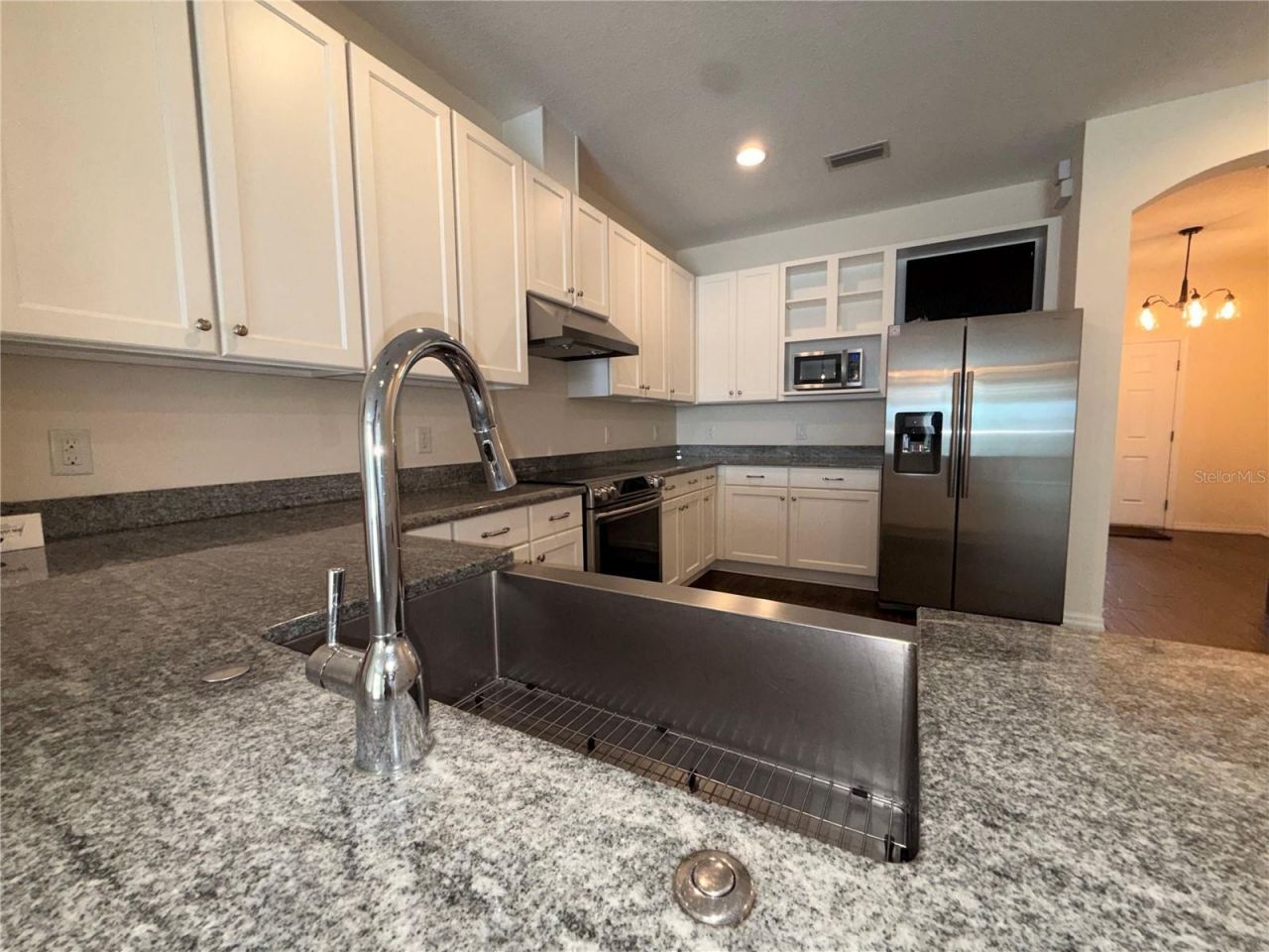 13101 Done Groven Drive, Dover, FL 33527 Photo