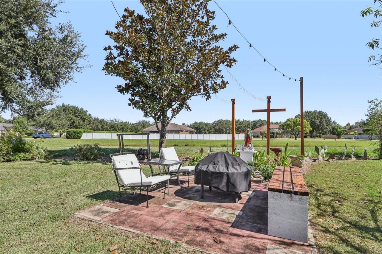 13101 Done Groven Drive, Dover, FL 33527 Photo