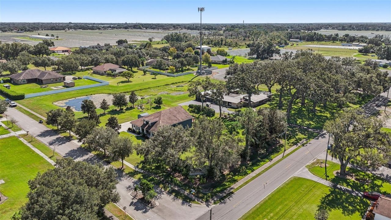 13101 Done Groven Drive, Dover, FL 33527 Photo