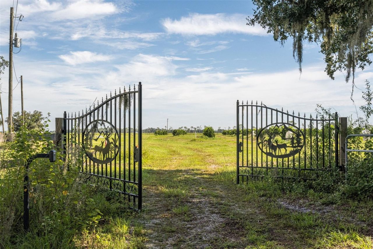 32715 Singletary Road, Myakka City, FL 34251 Photo