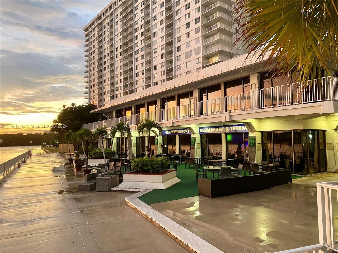 500 Bayview Dr, Unit 221, Sunny Isles Beach, FL 33160 Photo