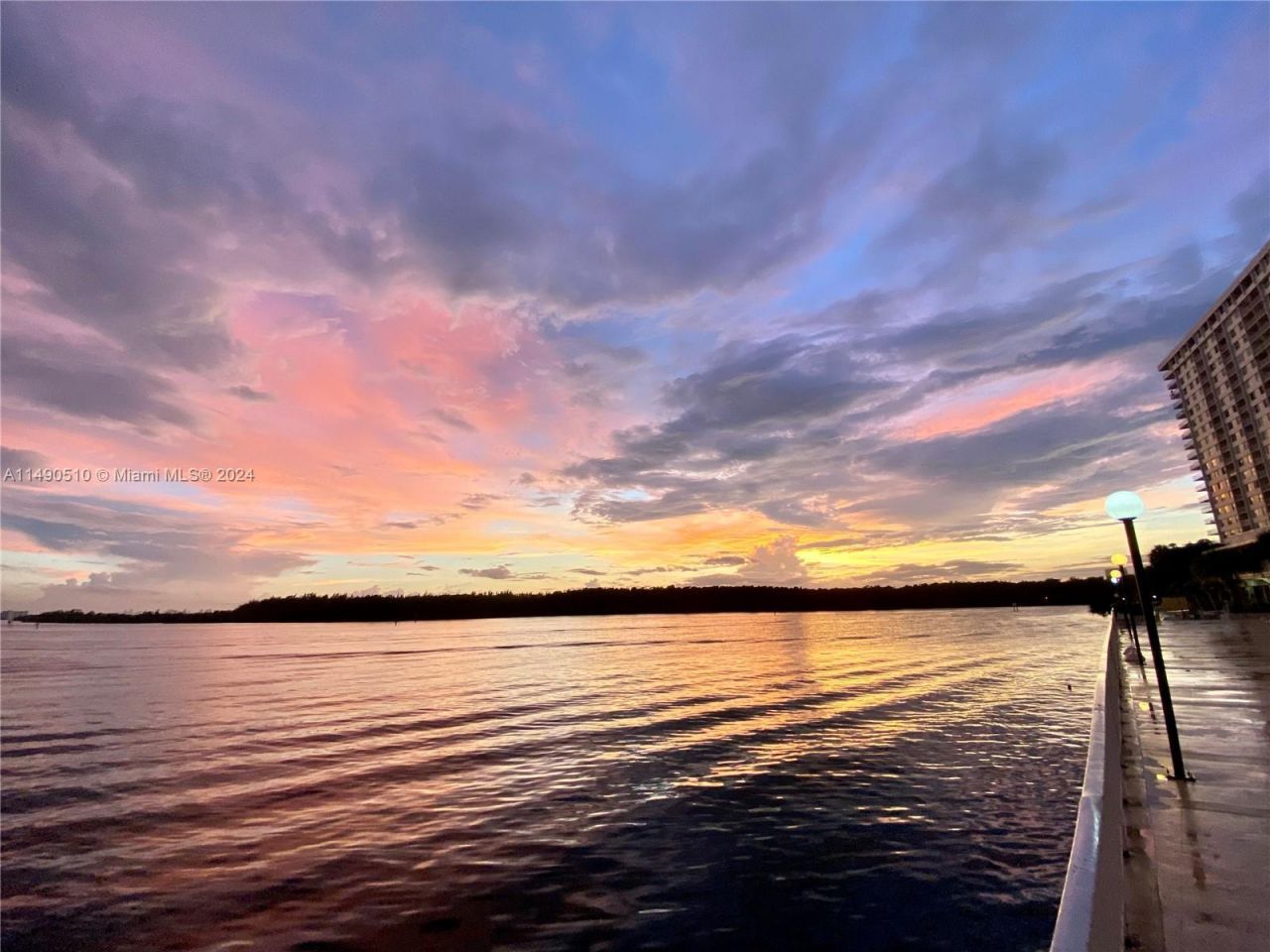 500 Bayview Dr, Unit 221, Sunny Isles Beach, FL 33160 Photo