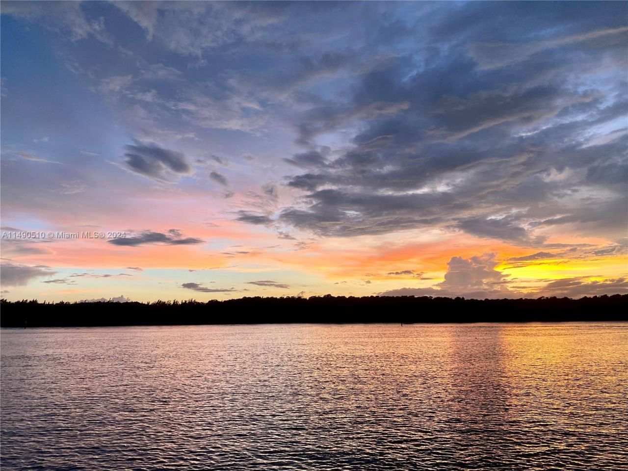 500 Bayview Dr, Unit 221, Sunny Isles Beach, FL 33160 Photo