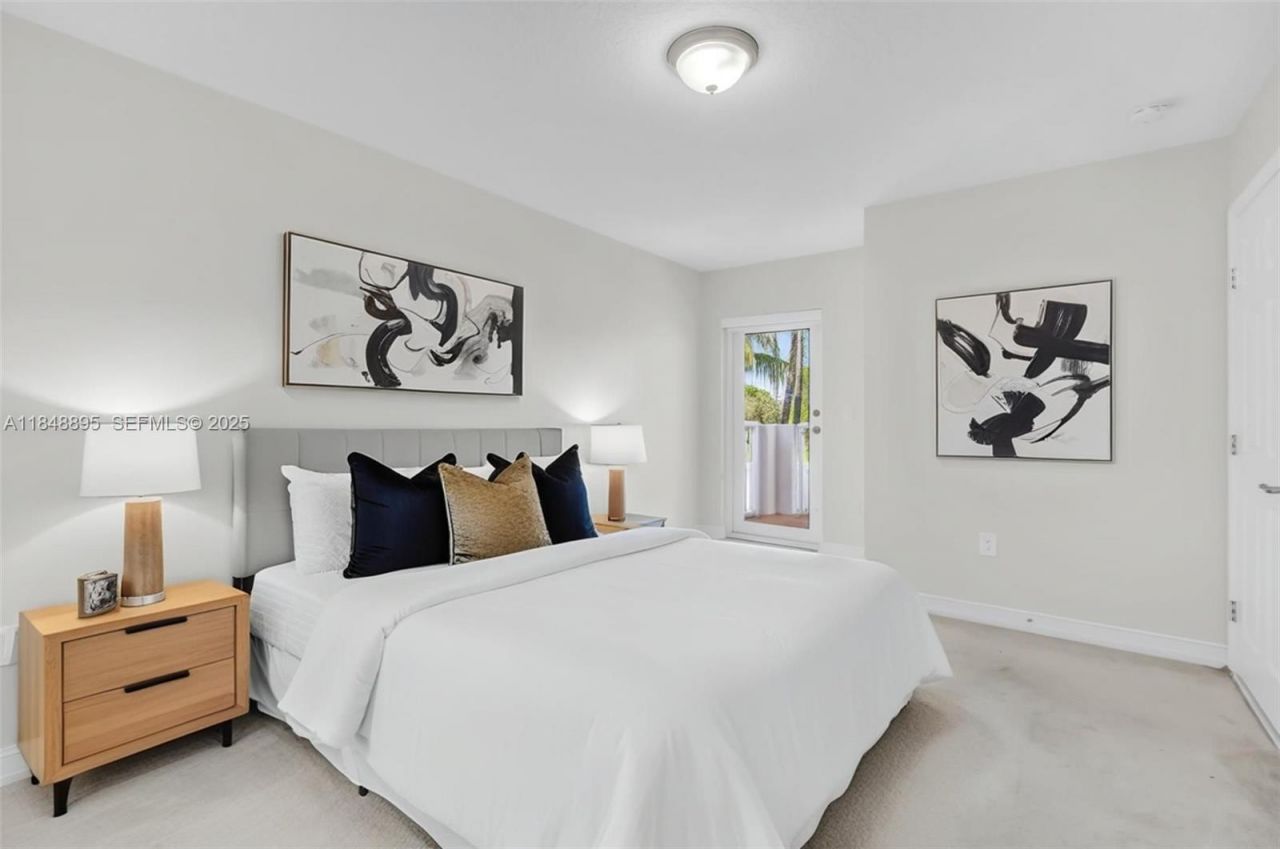 3156 NE 212th Terrace, Aventura, FL 33180 Photo