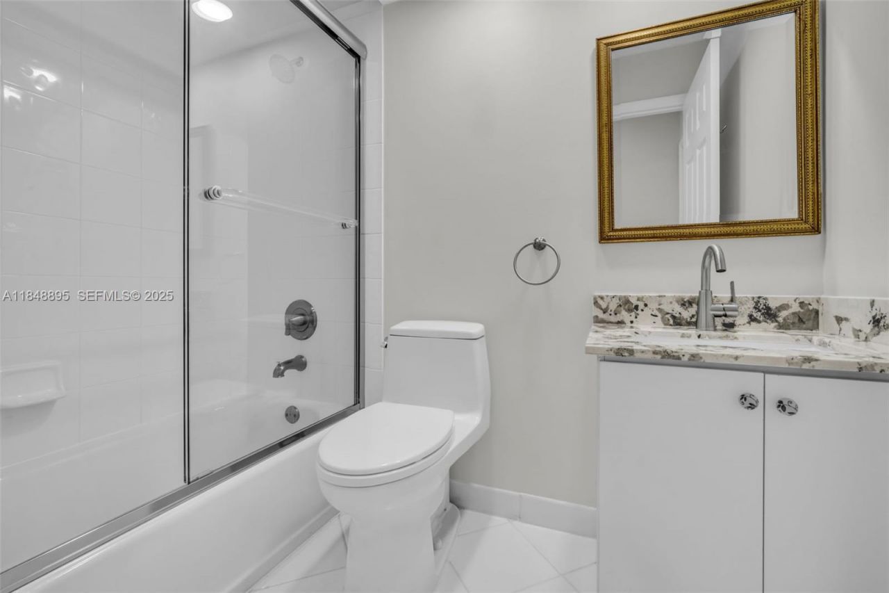 3156 NE 212th Terrace, Aventura, FL 33180 Photo