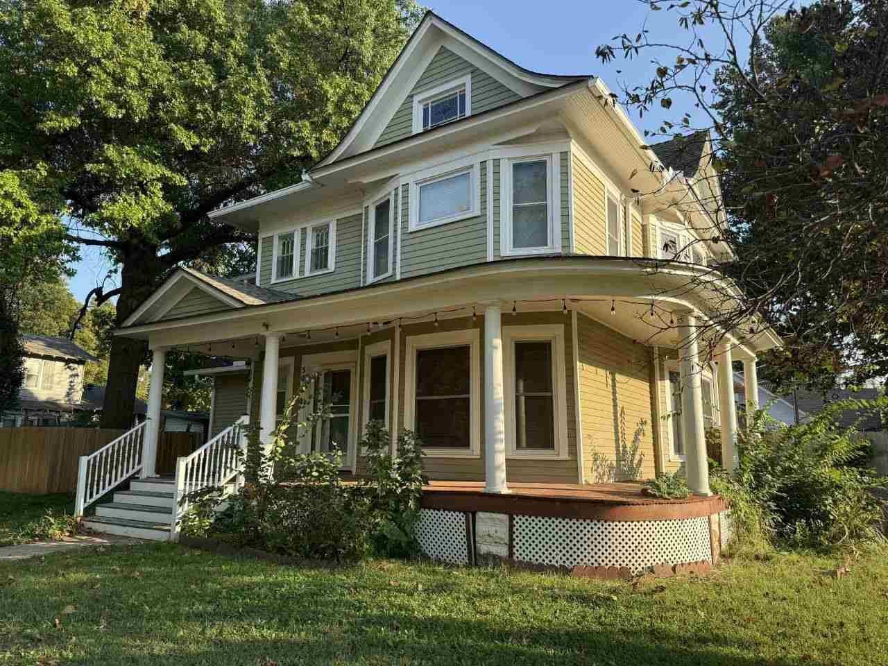 501 E Grand Avenue, Tonkawa, OK 74653 Main Photo