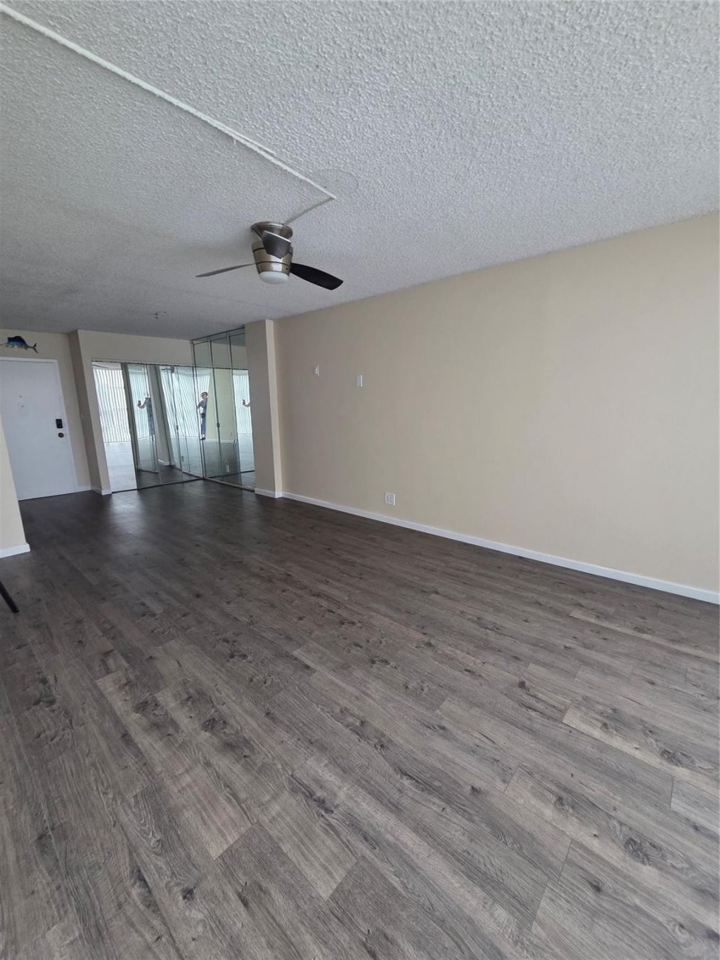 801 Three Islands Boulevard, Unit 409, Hallandale Beach, FL 33009 Photo