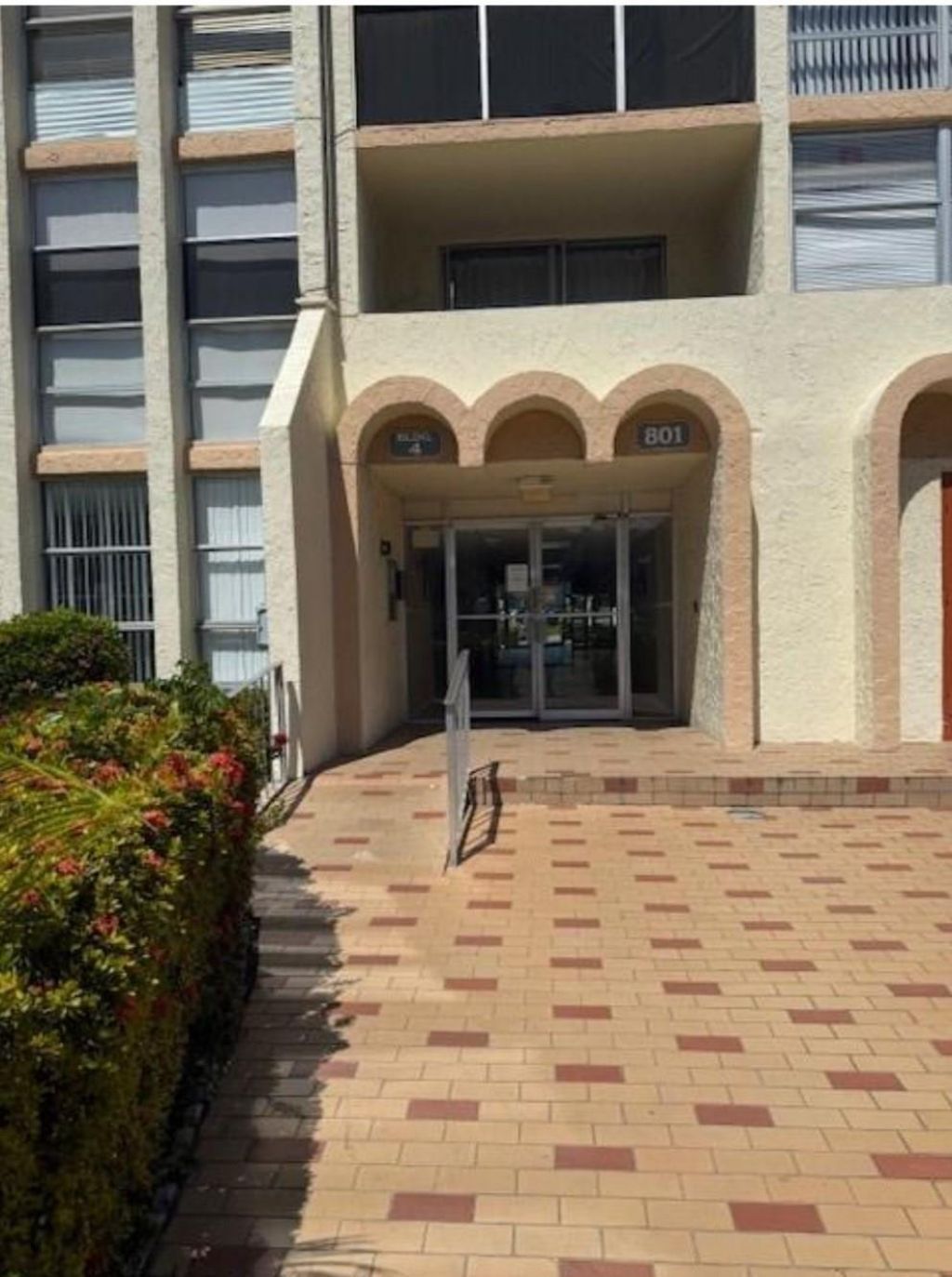 801 Three Islands Boulevard, Unit 409, Hallandale Beach, FL 33009 Photo