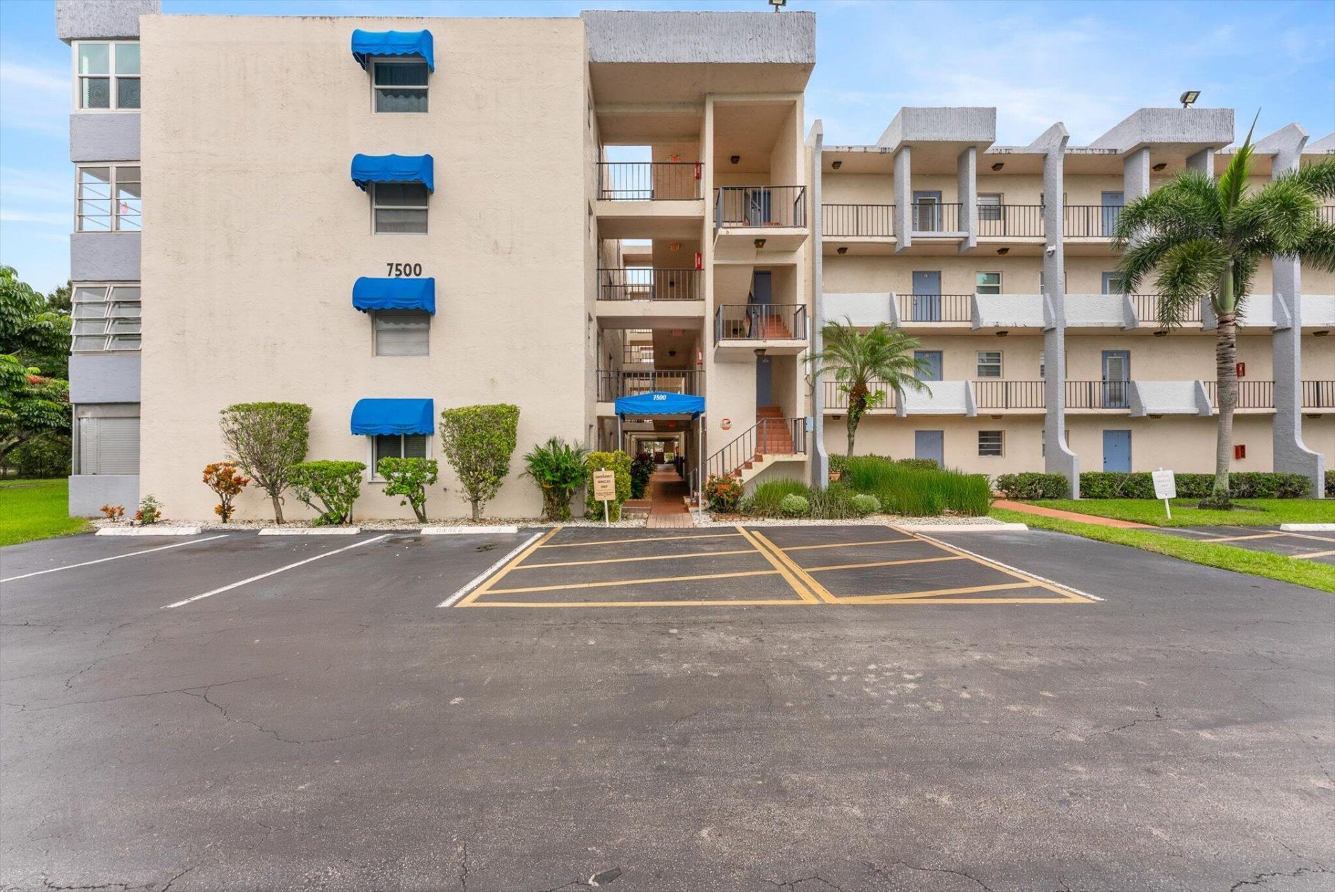 7500 NW 30th Place, Unit 123, Sunrise, FL 33313 Photo
