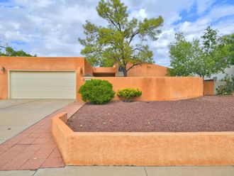 5609 Cambria Road NW Albuquerque, NM 87120