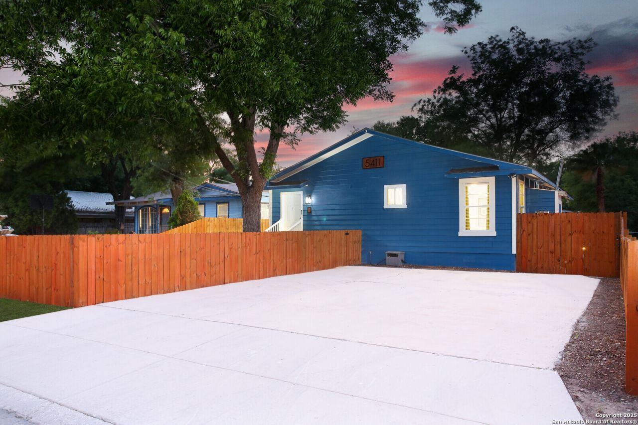 5411 Jose Ln, San Antonio, TX 78227 Main Photo