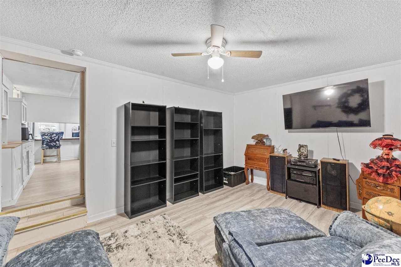 220 Alexander Place Photo 16