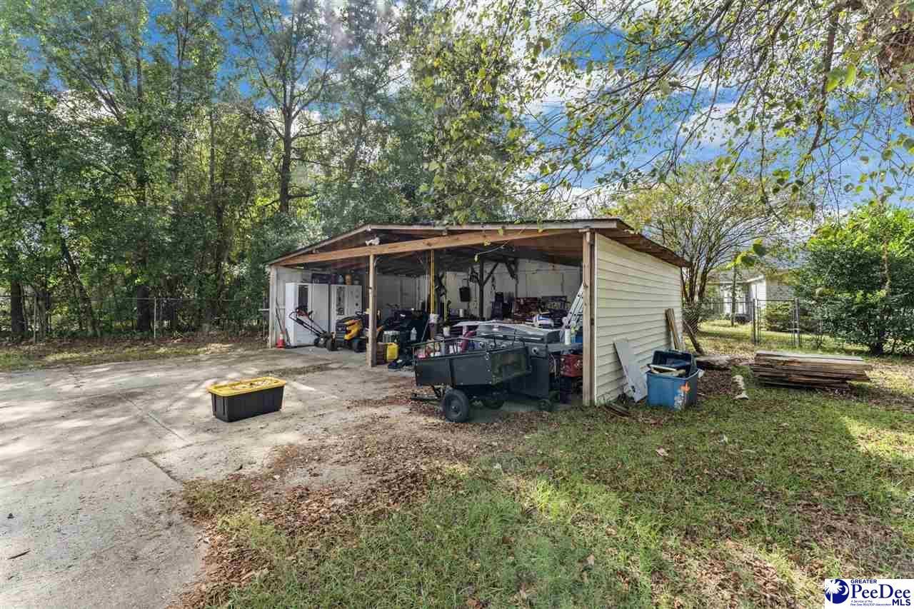 220 Alexander Place Photo 35