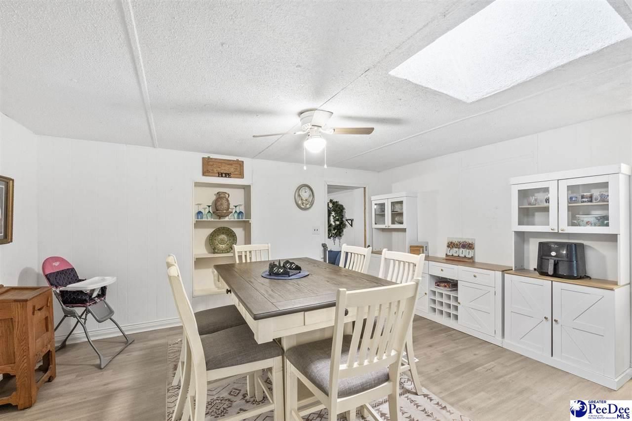 220 Alexander Place Photo 8