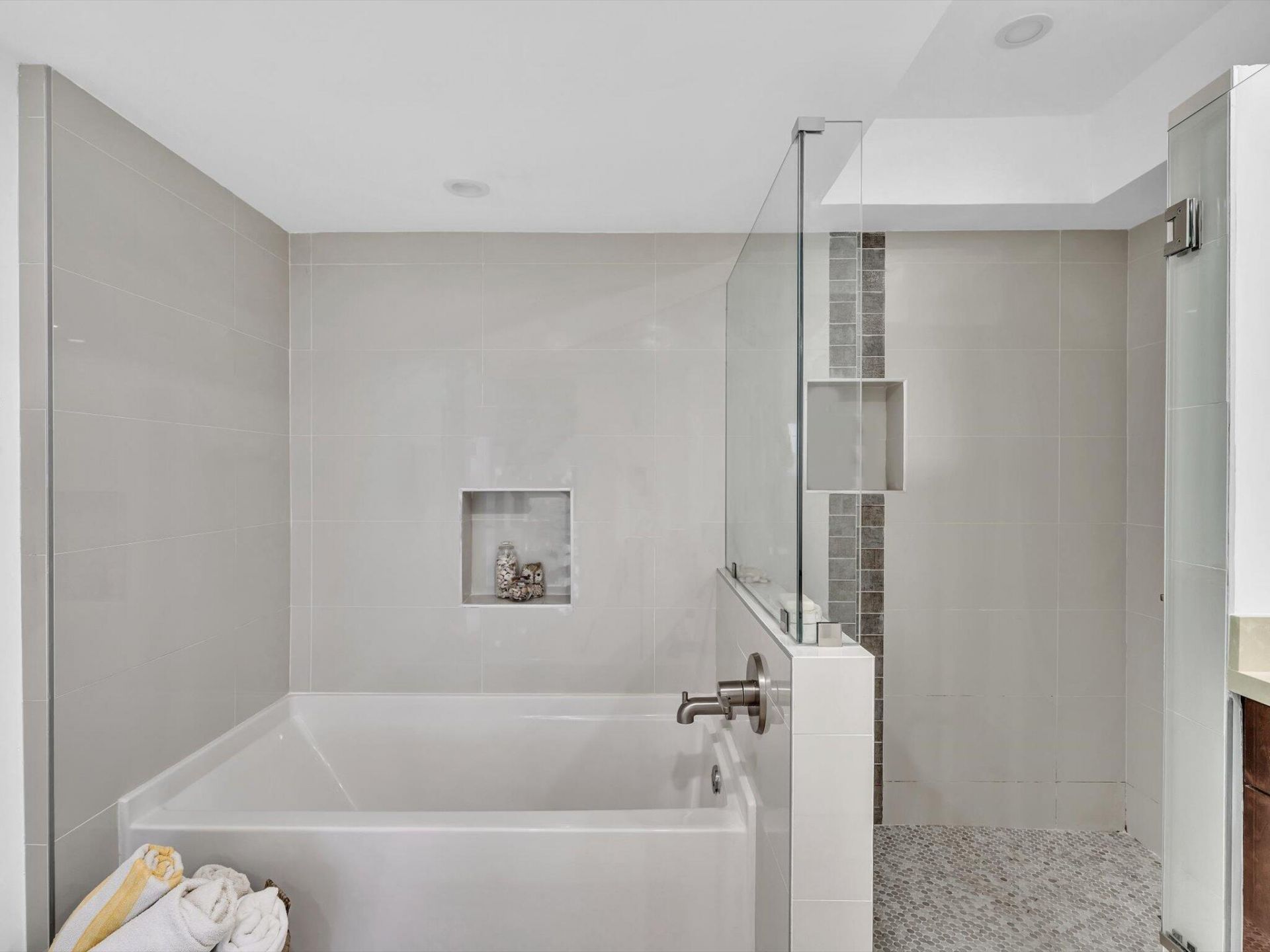 3440 S Ocean Boulevard, Unit 307n, Palm Beach, FL 33480 Photo