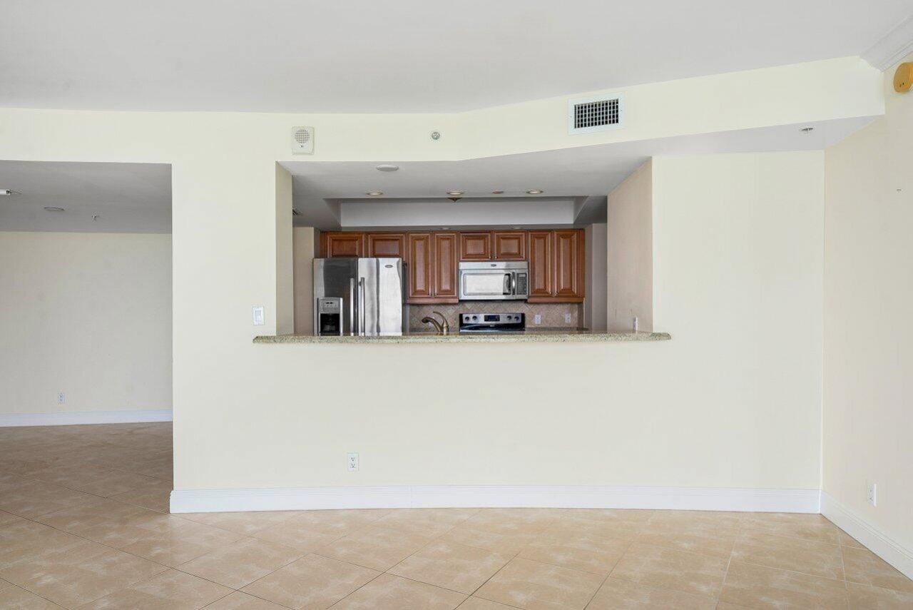 3000 N Ocean Drive, Unit 33e, Singer Island, FL 33404 Photo