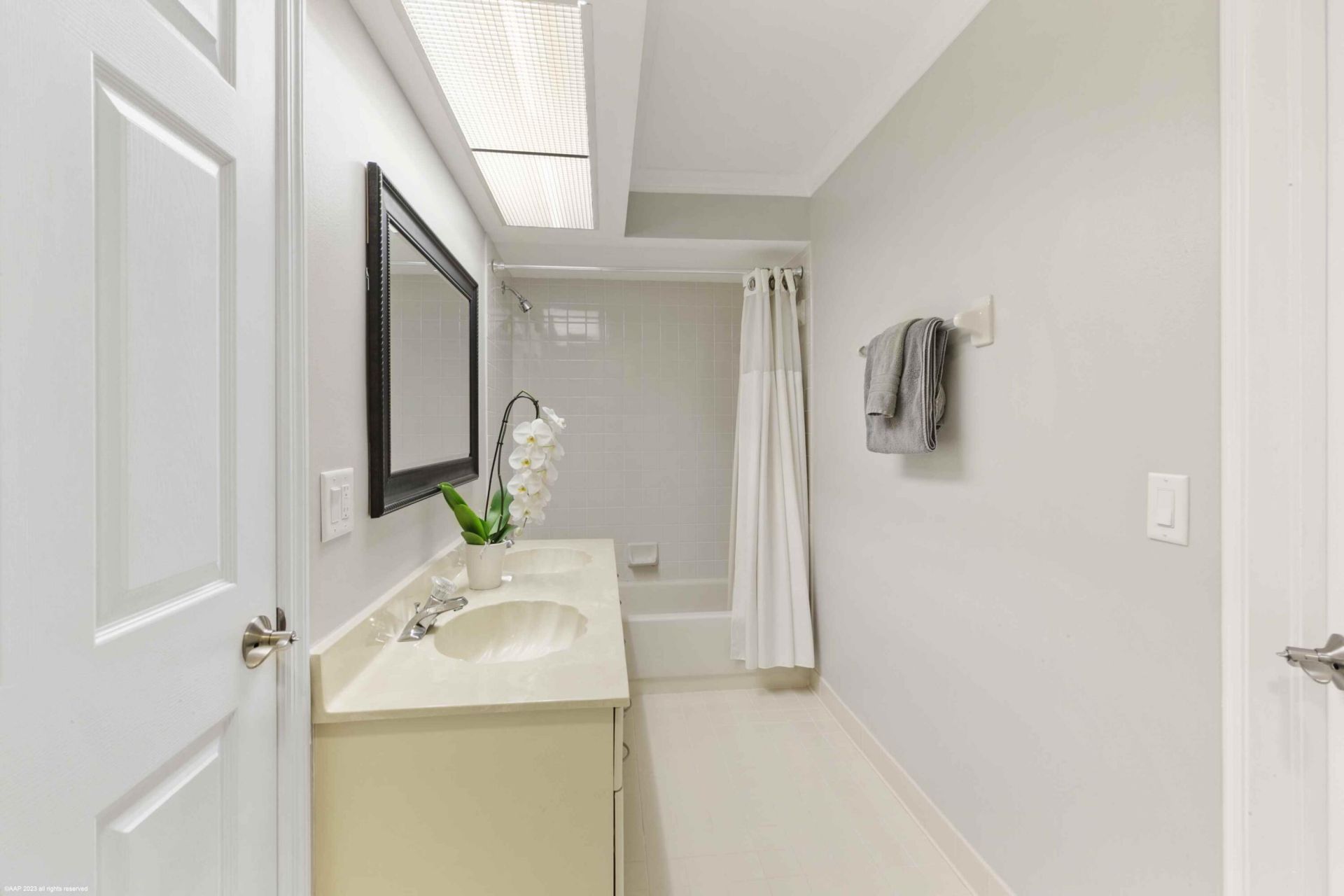 23 Lexington Lane W, Unit D, Palm Beach Gardens, FL 33418 Photo