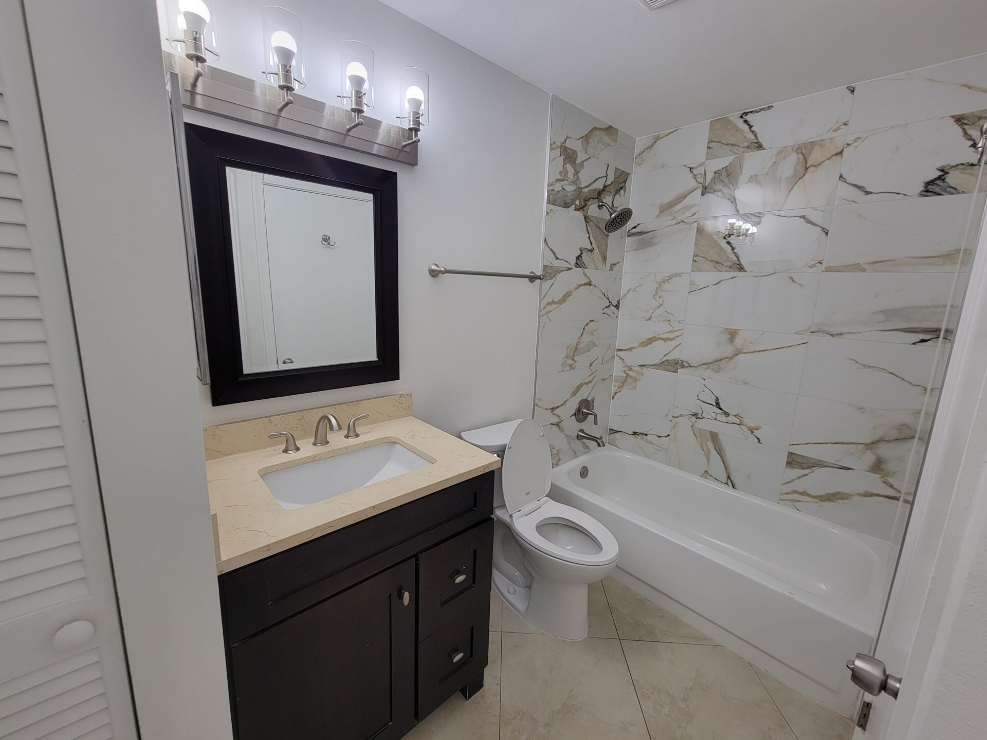 4208 Glenmoor Drive, West Palm Beach, FL 33409 Photo