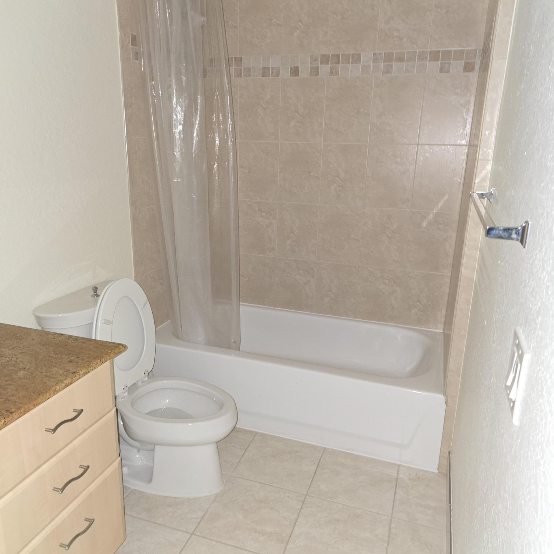 1610 Presidential Way, Unit 105, West Palm Beach, FL 33401 Photo