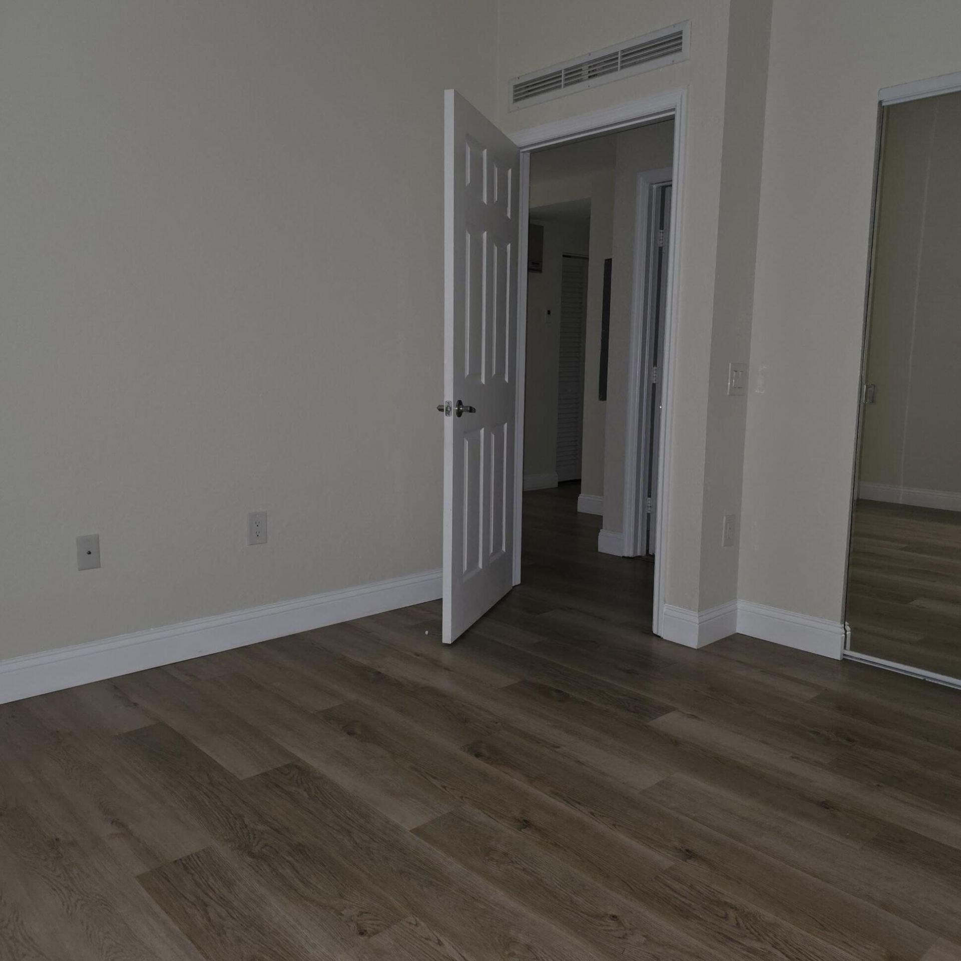 1610 Presidential Way, Unit 105, West Palm Beach, FL 33401 Photo