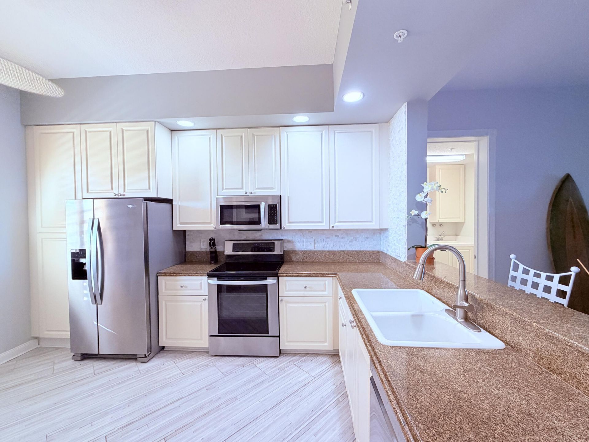 3 Harbour Isle Drive E, Unit 204, Fort Pierce, FL 34949 Photo