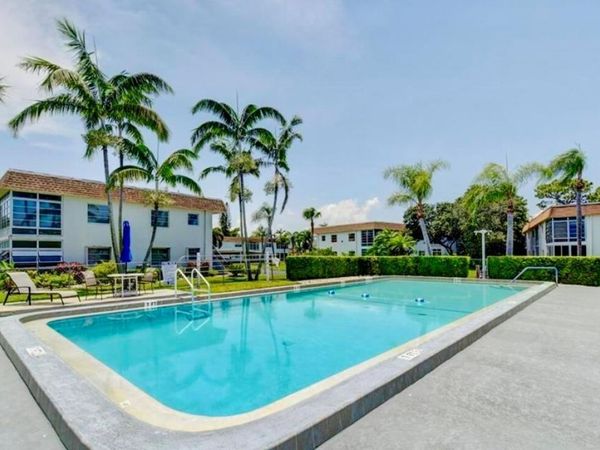 2950 SE Ocean Boulevard, Unit 14-5, Stuart, FL 34996