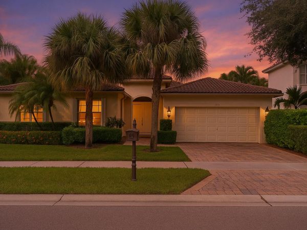 195 Sedona Way, Palm Beach Gardens, FL 33418