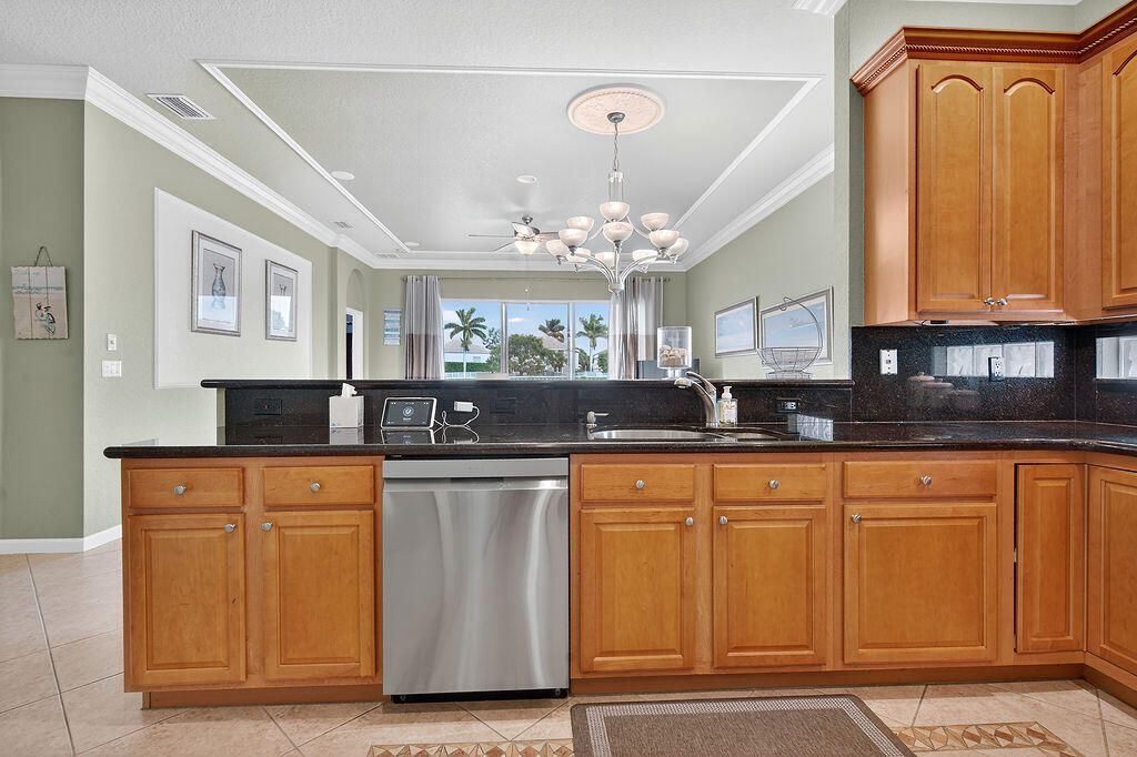 212 Berenger Walk, Royal Palm Beach, FL 33414 Photo