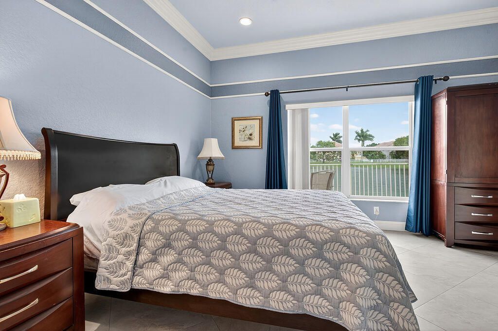 212 Berenger Walk, Royal Palm Beach, FL 33414 Photo