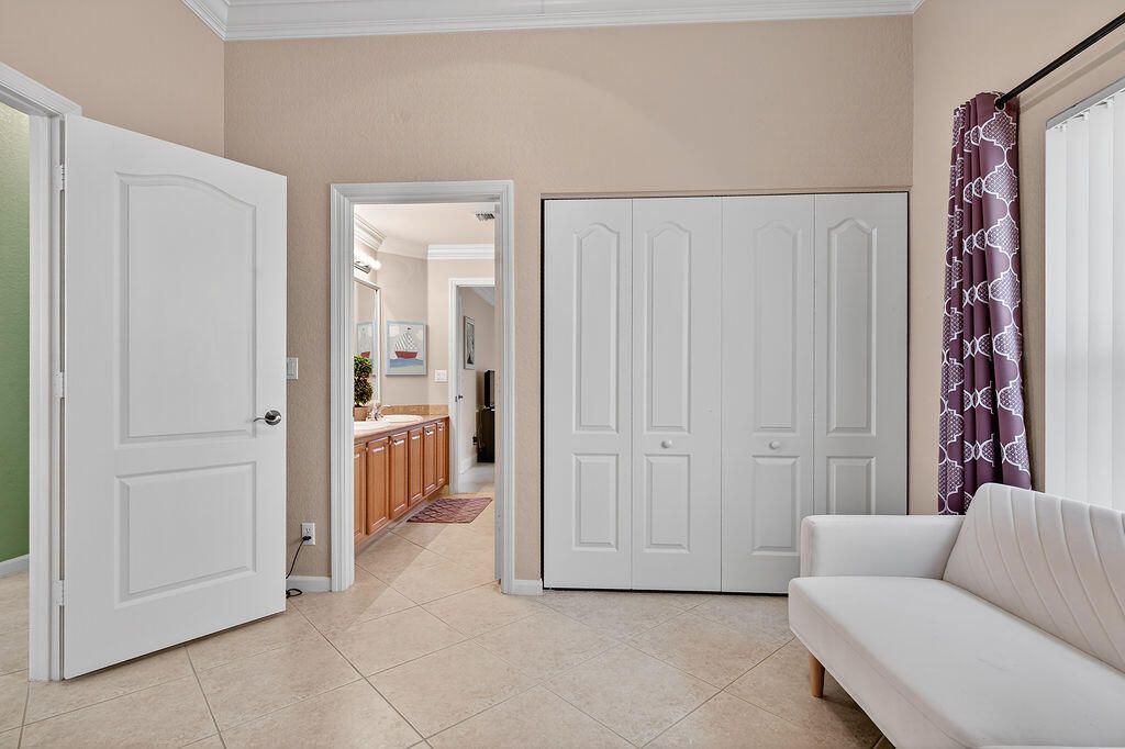 212 Berenger Walk, Royal Palm Beach, FL 33414 Photo