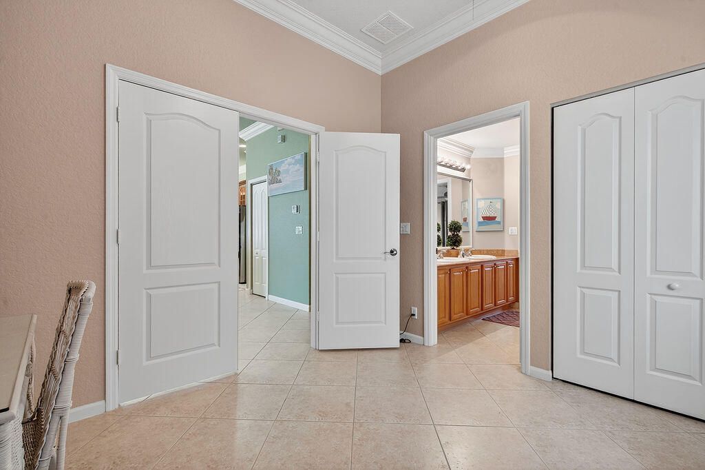 212 Berenger Walk, Royal Palm Beach, FL 33414 Photo
