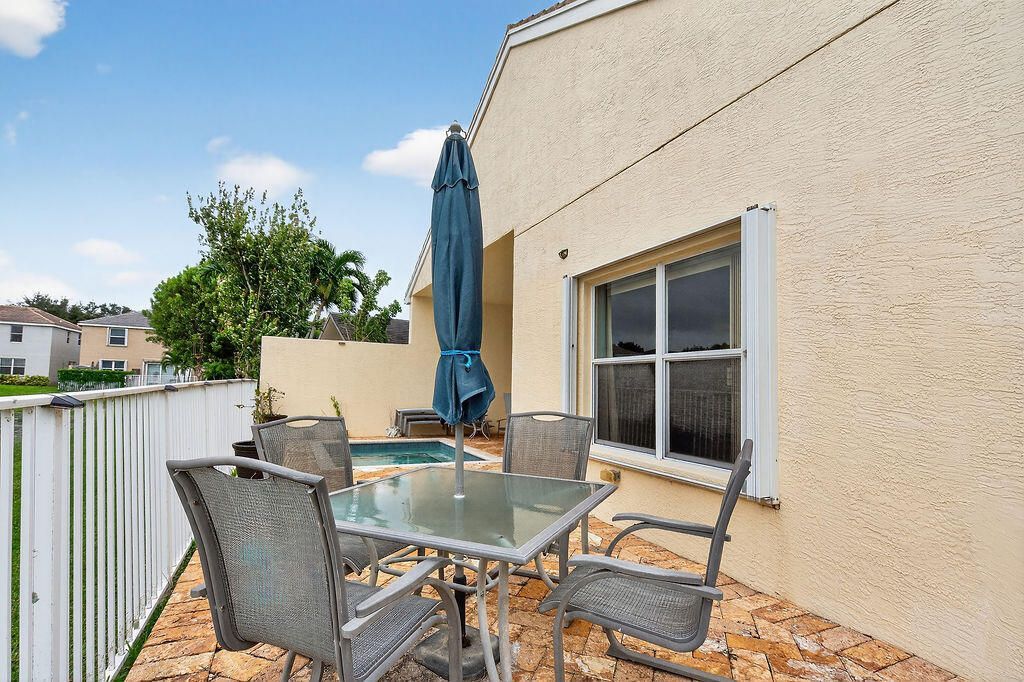 212 Berenger Walk, Royal Palm Beach, FL 33414 Photo