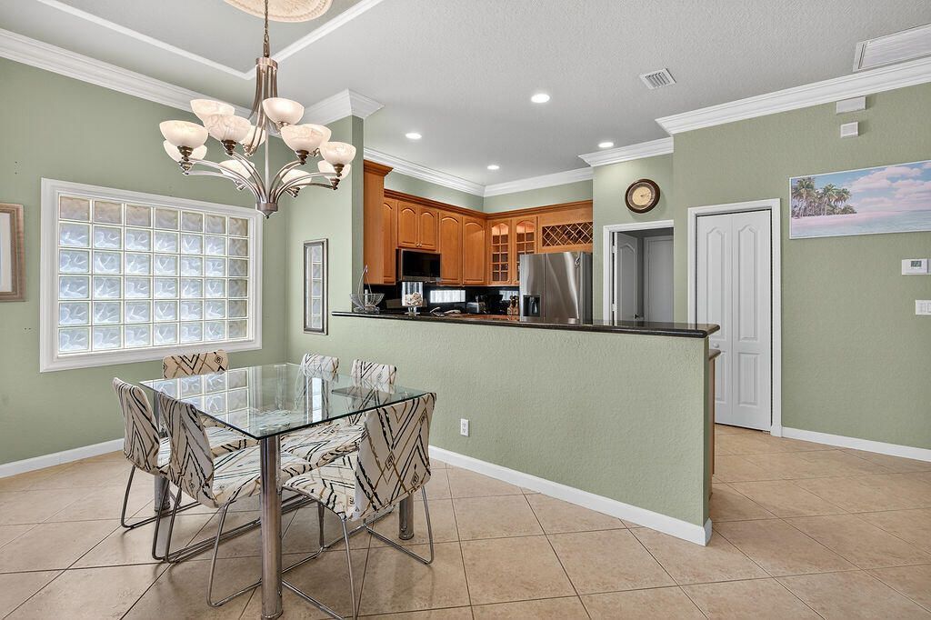 212 Berenger Walk, Royal Palm Beach, FL 33414 Photo