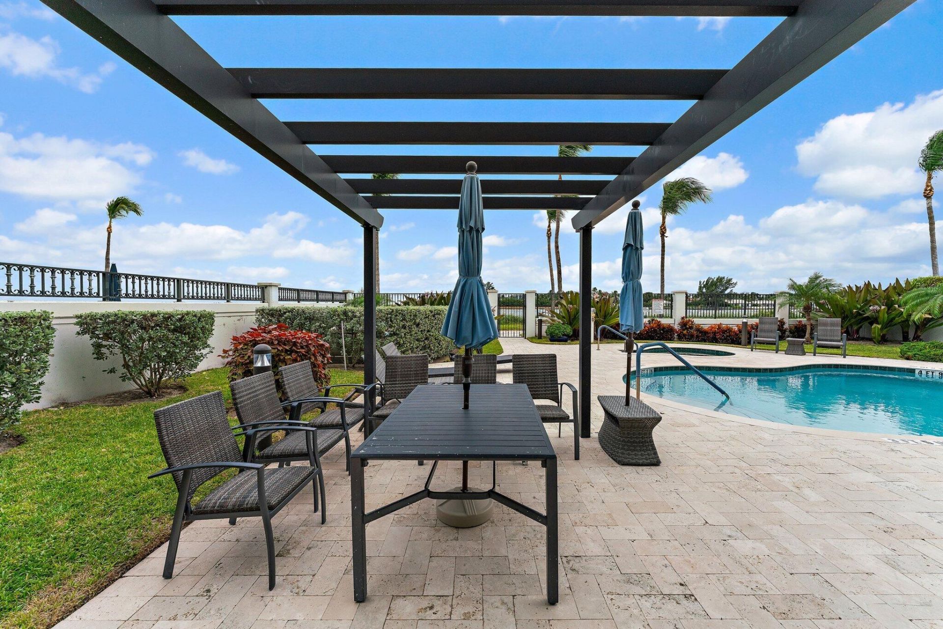 224 Inlet Way, Unit 2a, Palm Beach Shores, FL 33404 Photo