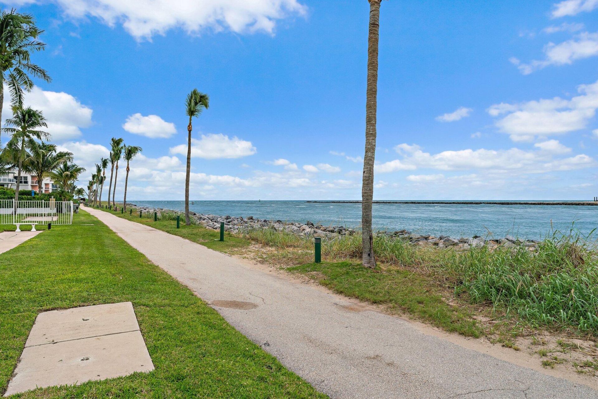 224 Inlet Way, Unit 2a, Palm Beach Shores, FL 33404 Photo