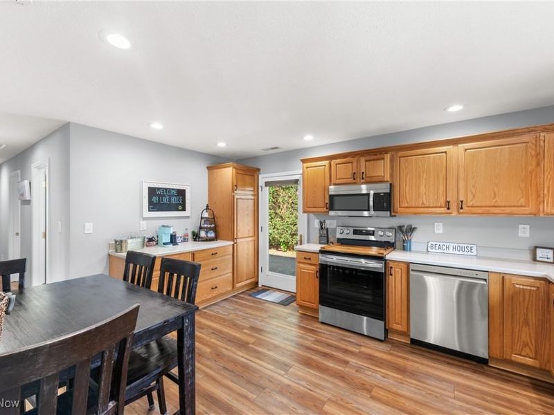 419 Miami Place, Huron, OH 44839 Photo 11