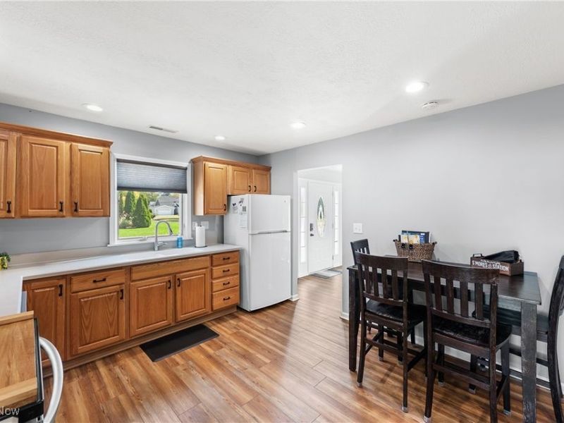 419 Miami Place, Huron, OH 44839 Photo 12