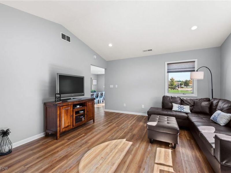 419 Miami Place, Huron, OH 44839 Photo 28