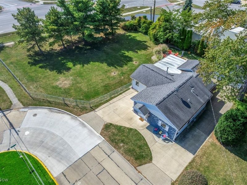 419 Miami Place, Huron, OH 44839 Photo 5