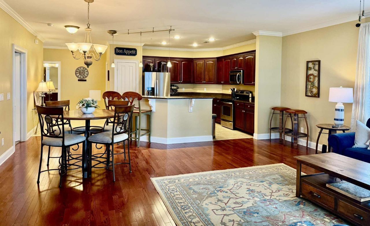 1096 Bridgeview Lane Photo 11