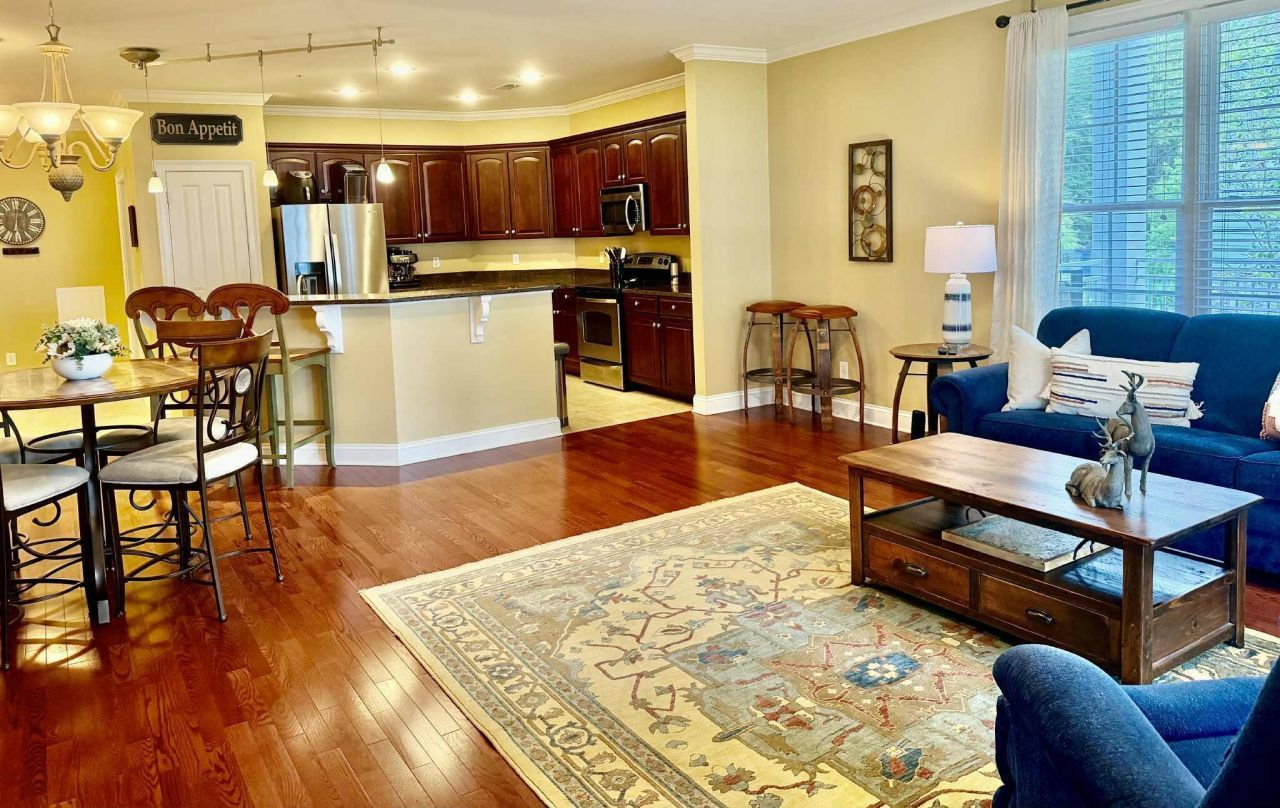 1096 Bridgeview Lane Photo 14