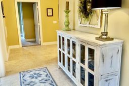 1096 Bridgeview Lane photo 4