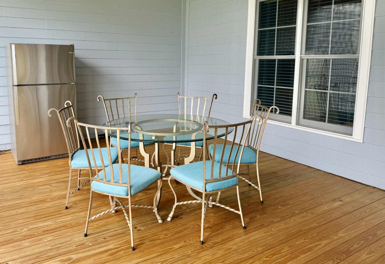 1096 Bridgeview Lane Photo 24