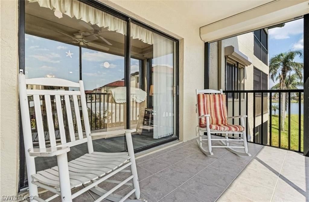 11170 Caravel Cir, Unit 210, Fort Myers, FL 33908 Photo