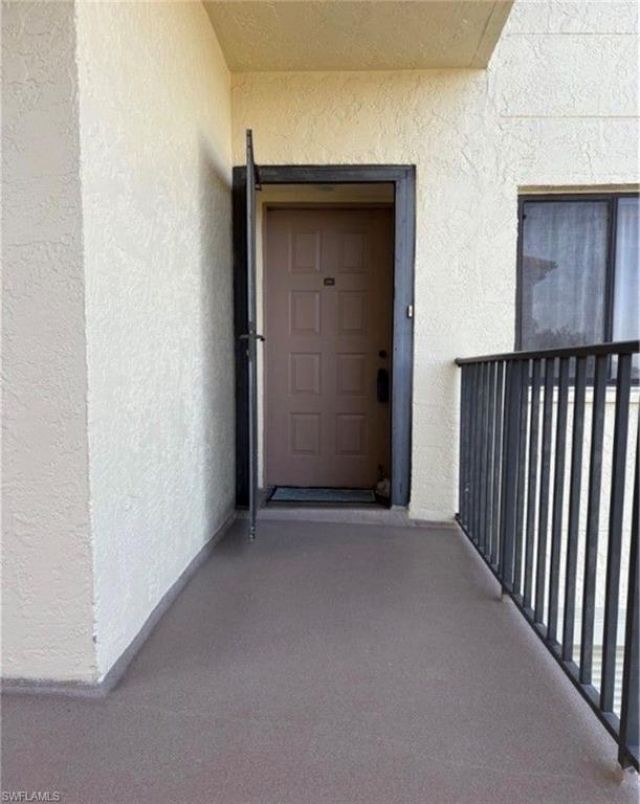 11170 Caravel Cir, Unit 210, Fort Myers, FL 33908 Photo