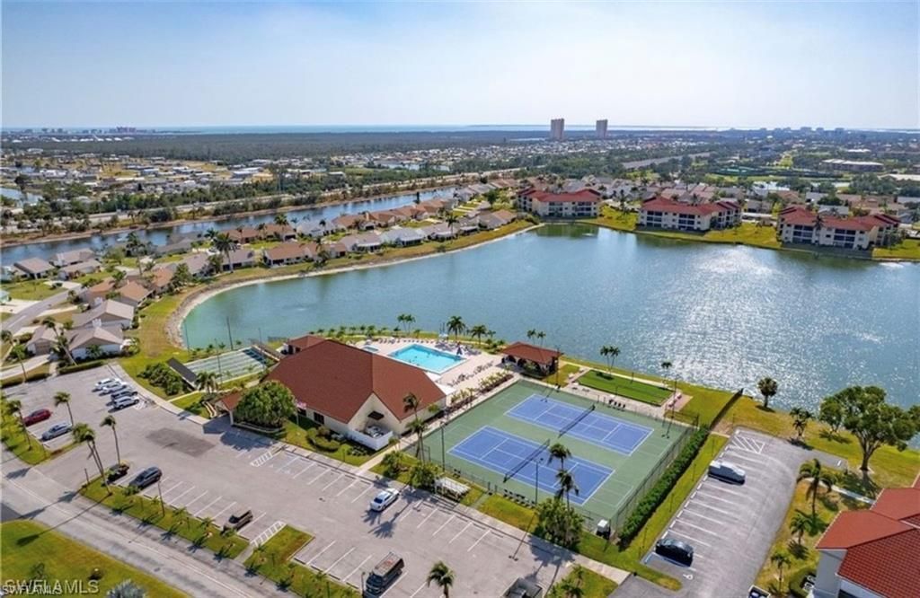 11170 Caravel Cir, Unit 210, Fort Myers, FL 33908 Photo